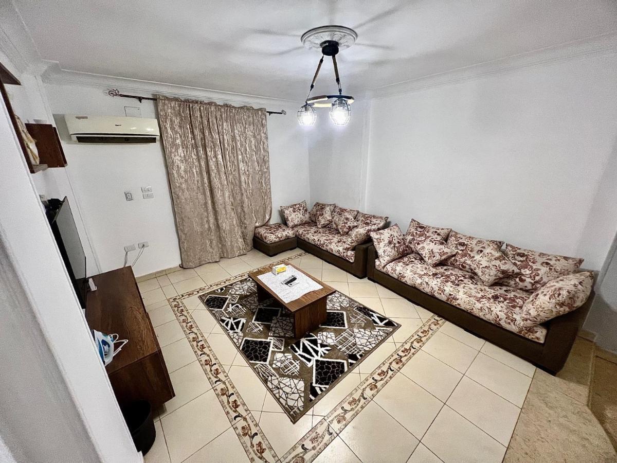 Near The Pyramids Inn Nazlet el-Sisi Экстерьер фото